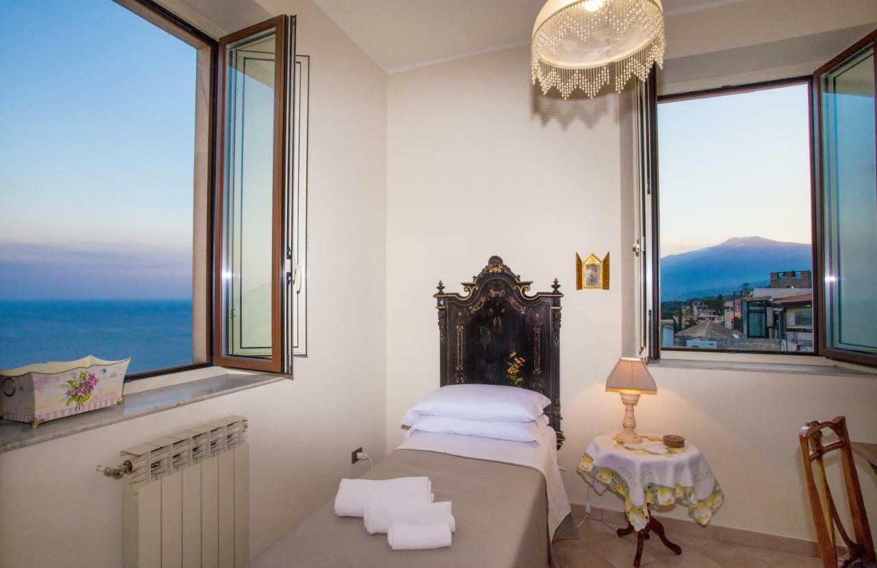 Skyline Appartament Taormina Exterior photo